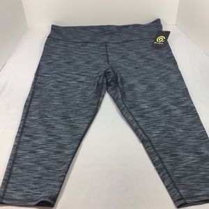 C9 Champion Women’s performance carpi pants sz.2X